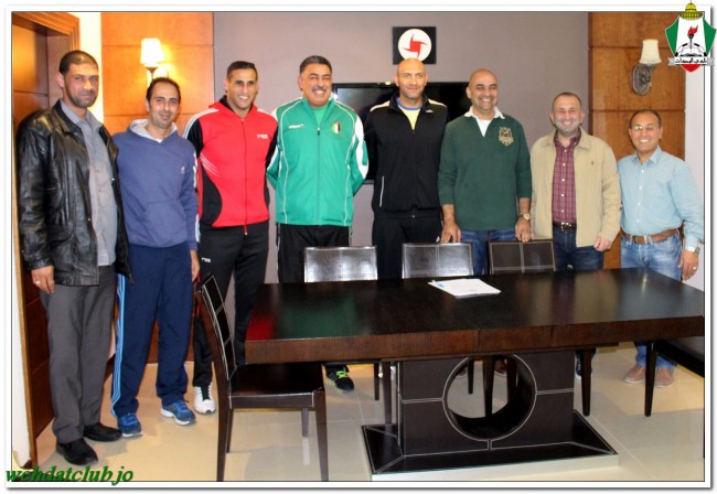 صورة جامعة خلال حفل التوقيع 